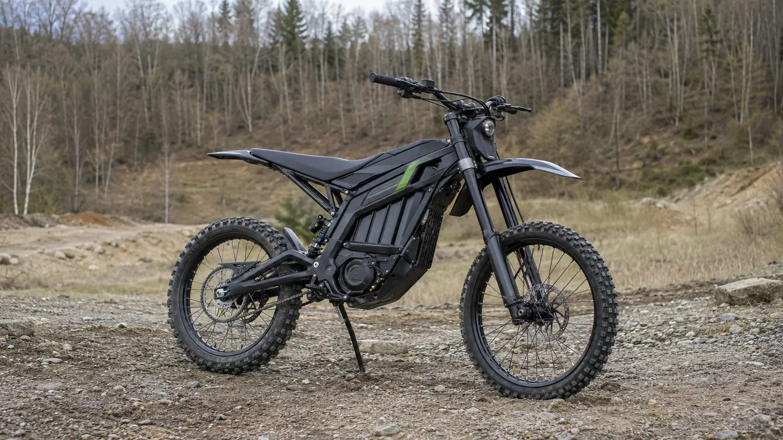 Talaria Komodo E-Enduro im Gelände-Kontext